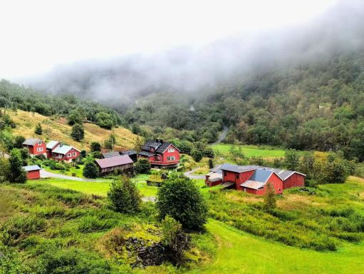 ノルウェーの森、その絶景は嘘偽りなし！ | Trip.com ソンダル