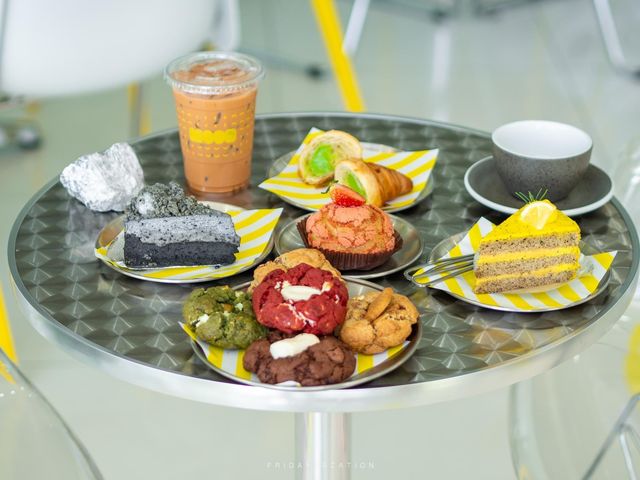 คาเฟ่โฮมเมด ธีมดวงจันทร์และอวกาศ @ภูเก็ต