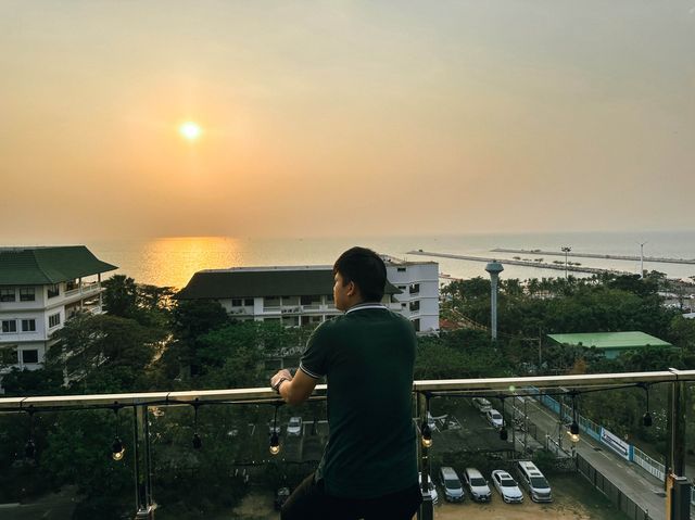  Sky Vibe Rooftop Bar @ X2 Vibe Pattaya Seaphere.