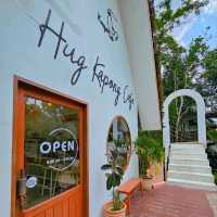 Hug Kapong Cafe - คาเฟ่กะปง 