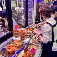 韓国のシジャン（市場）のような大阪鶴橋商店街