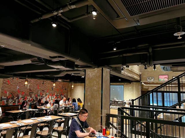 可以試到龍蝦嘅semi buffet(lab eat)