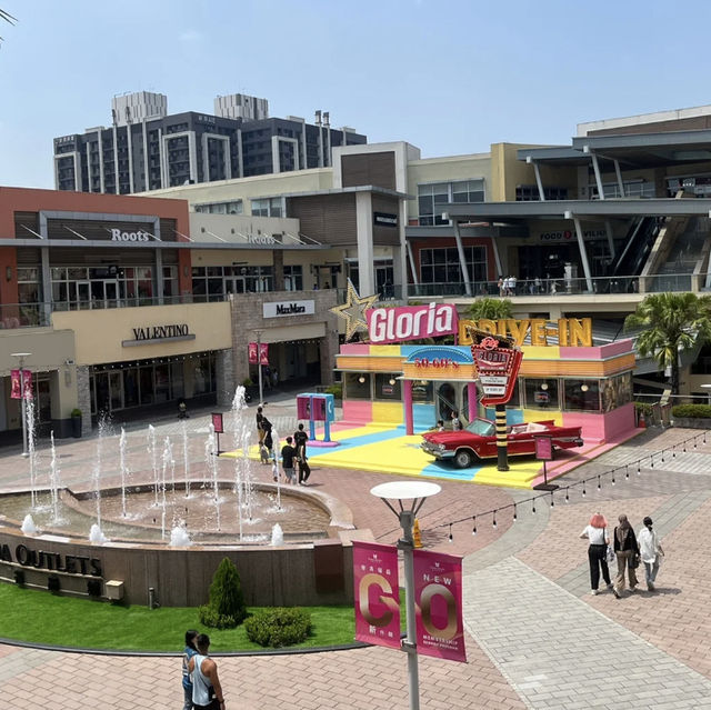 華泰名品城🛍️🏢：購物、美食、休閒一次滿足！