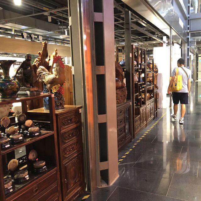 鷹歌光點美學館