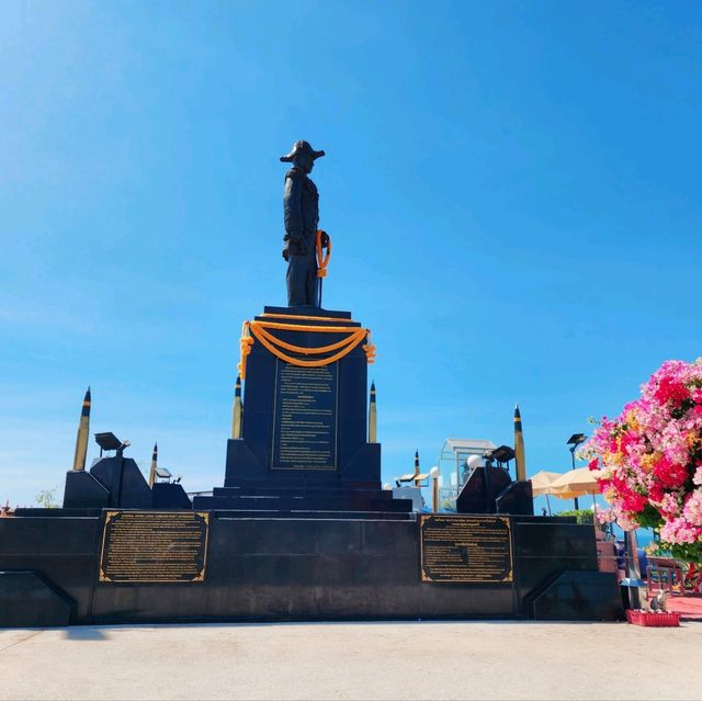 อนุสาวรีย์กรมหลวงชุมพร