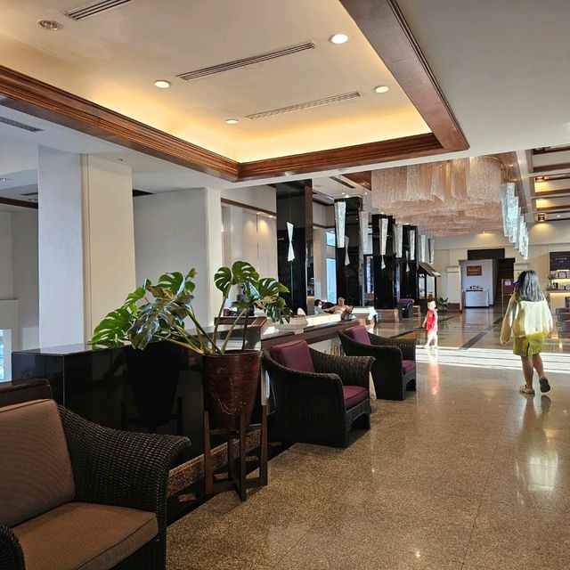 โรงแรมสองพันบุรี