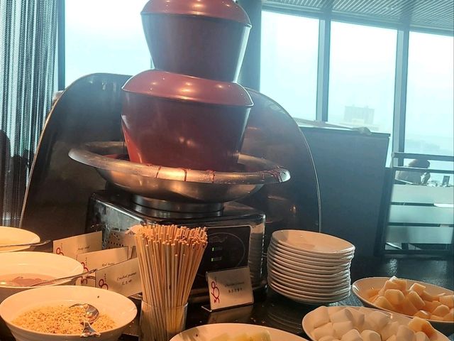 食物普普通通但環境一流既自助午餐