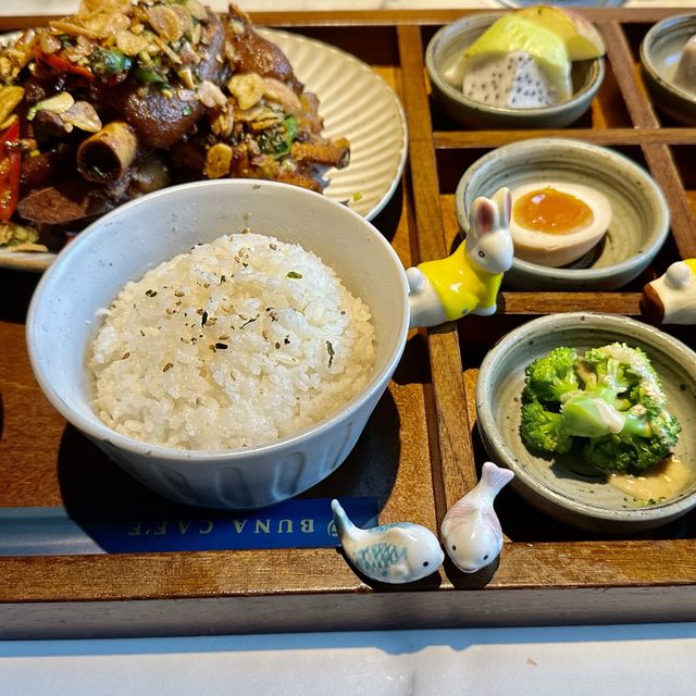 （布納咖啡館）世貿店.美食值得推薦