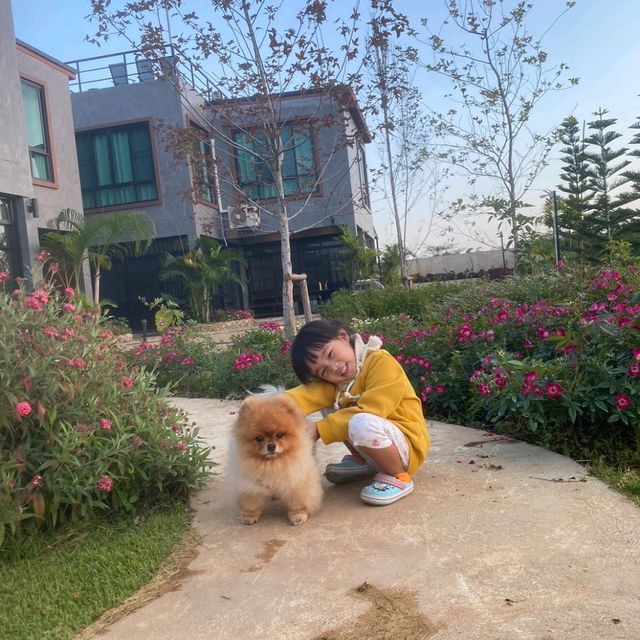 อุ่นรัก ริมโขง