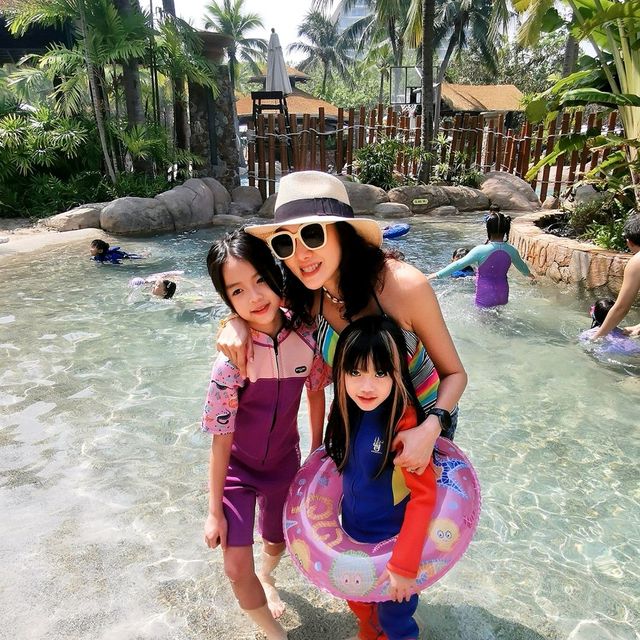 ตะลุยเล่นสวนน้ำกับหลานๆ ที่ Centara ⛱️🌊☀️🌈