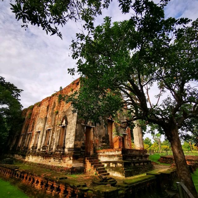 ความเข้มขลังของโบราณสถานวัดบรมพุทธาราม อยุธยา