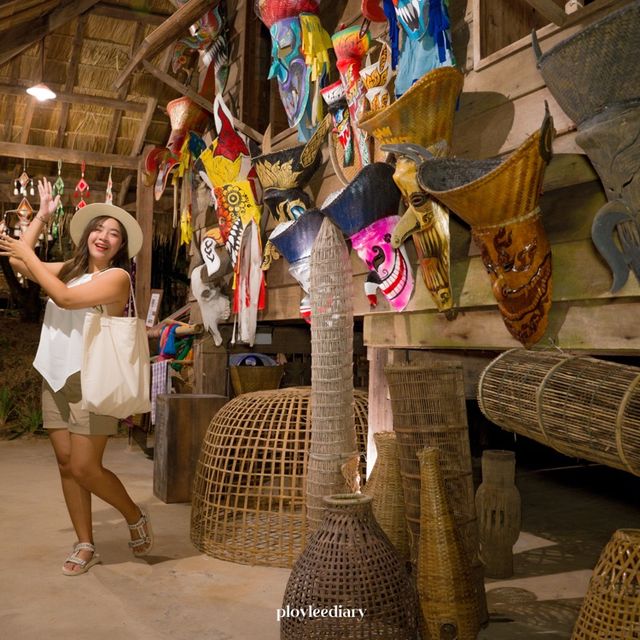 ที่สุดแห่งแสงสีเสียง Siam Niramit Phuket