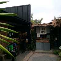 คาเฟ่ โฮมมี่ บ้านบาหลี ทางไปลายัน