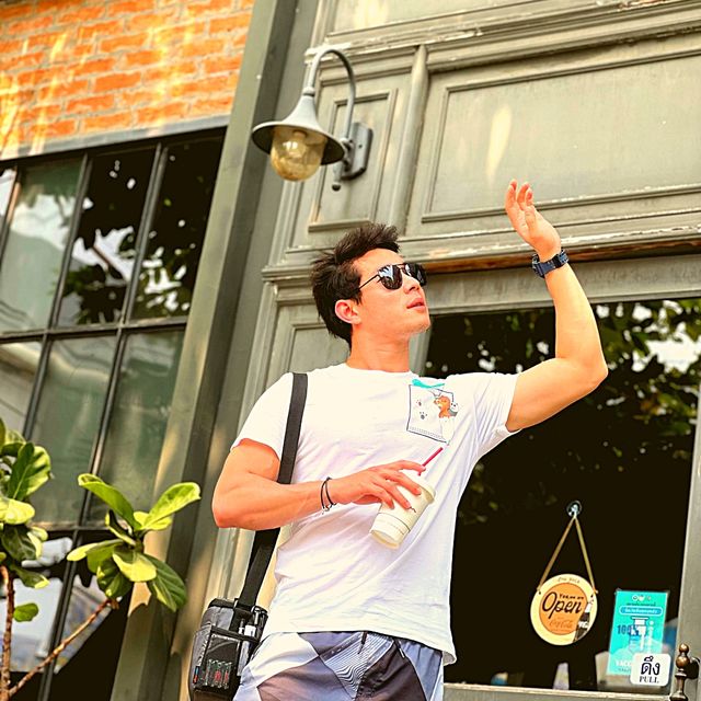 ✒️ร้อนแบบนี้ Cafe สถานเดียว
