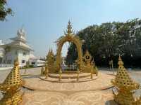 วัดร่องขุ่น วัดชื่อดังประจำจังหวัดเชียงราย