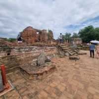 Bueng Phra Ram Park - Ancient Temple UNESCO