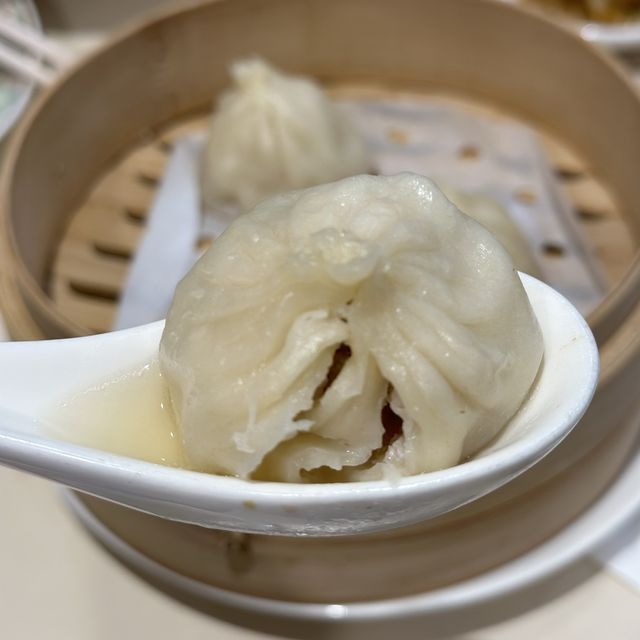 ソウルのディータワーで中華食べる。