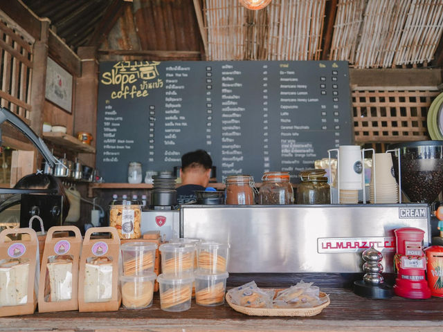 Slope Coffee บ้านเบ้ววว ค่าเฟ่แห่งมหานครแพร่รีส