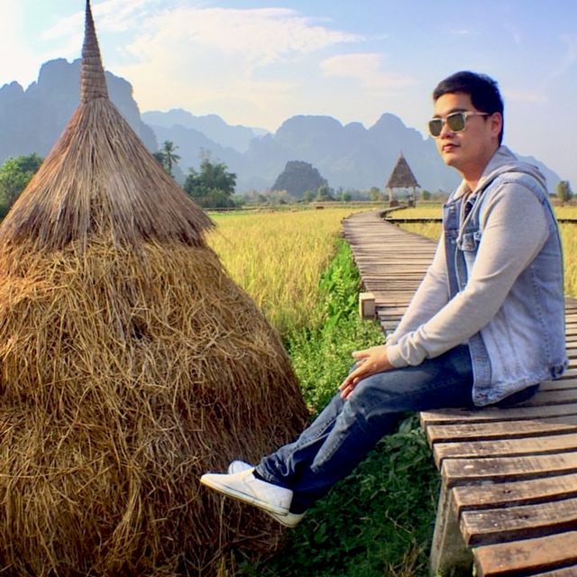 เวียงธารา ที่พักท่ามกลางทุ่งนา แลนด์มาร์ควังเวียง 