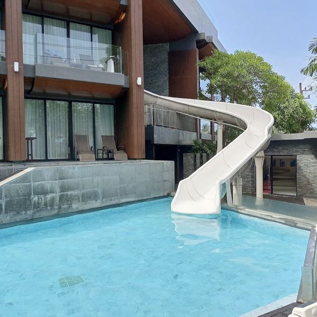 KC Grande Resort สระว่ายน้ำสวยติดทะเล@เกาะช้าง
