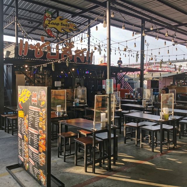 ตลาดนัดชื่อดังย่านนทบุรี​  