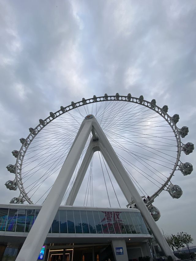 設計新穎的摩天輪