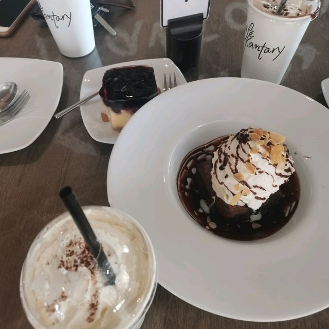 หลบร้อนมากินเค้กที่​ cafe​ kantary​ ปราจีนบุรี