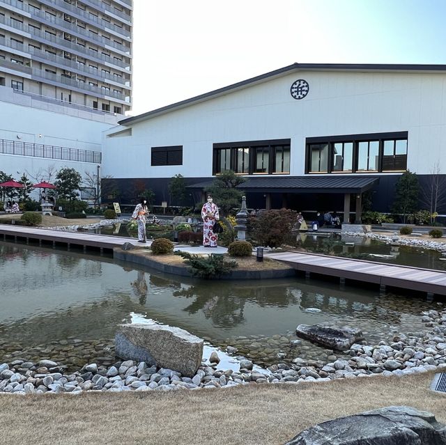 最大規模的溫泉主題樂園！