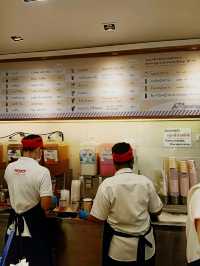 ตำนานความหวานร้านมนต์นมสด