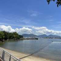 屯門青山灣泳灘水天一色