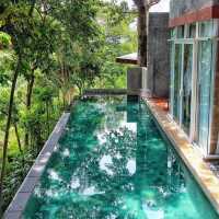 Ambong Pool Villa