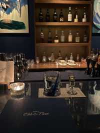 미술 작품 보고 파도소리 들으며 술 마시는 Bar 🍸