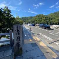 嵐山観光スポット！夏の渡月橋から見る桂川は太陽が川に反射してキラキラしていた