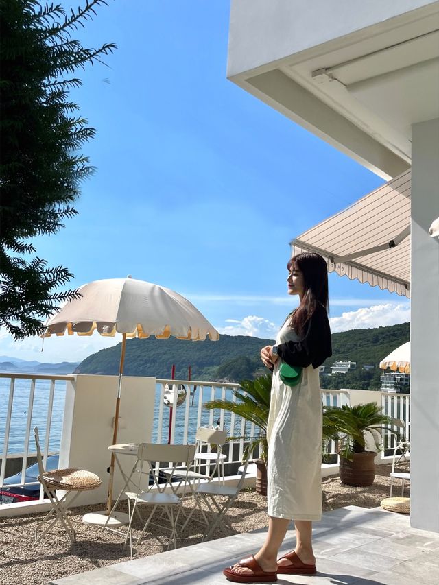 부산의 알려지지 않은 섬 속의 카페