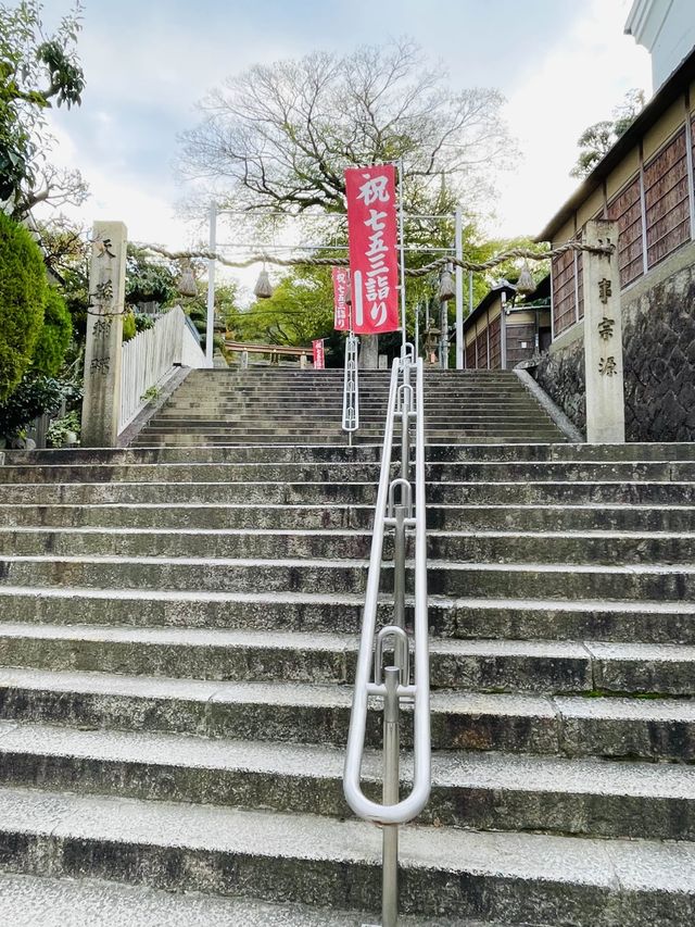 【大阪府/枚岡神社】境内に鹿がいる「元春日」