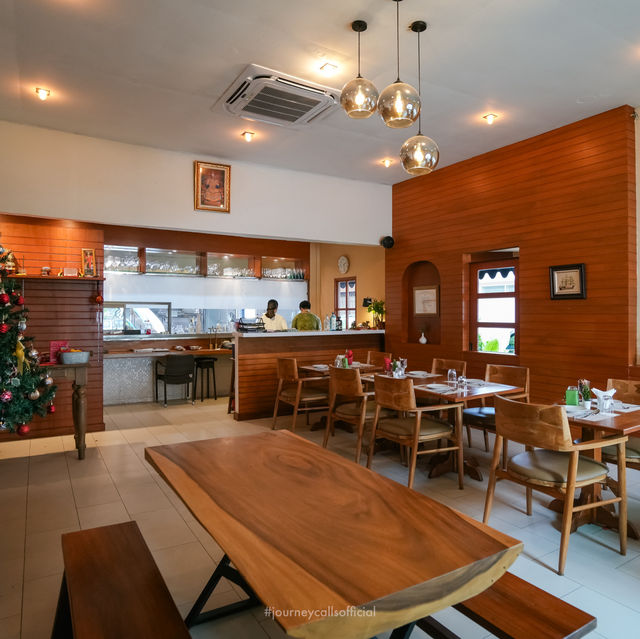 Hint Cafe & Eatery 