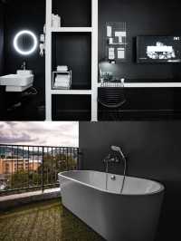 Blu Monkey Hub and Hotel Phuket ราคาเบาใจกลางเมือง