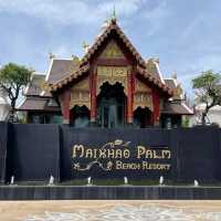 พักใจ เอนกาย ในวันสบายๆ  @ Mai Khao Palm Beach