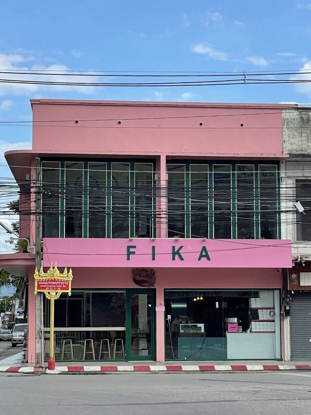 Fika Cafe คาเฟ่สายหวาน ใกล้หอนาฬิกาเชียงราย