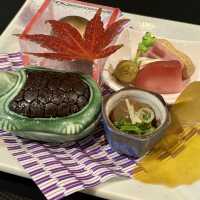 【大阪・北新地】有名人多数来店！新感覚のカジュアル割烹居酒屋「北新地給食室」