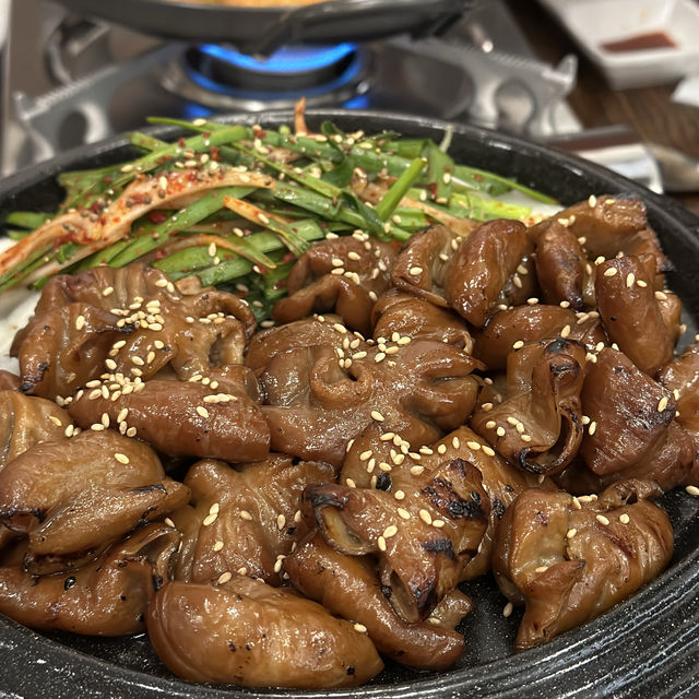 상무역 근처에 위치한 따끈따끈한 신상 맛집 웅래국밥!! 