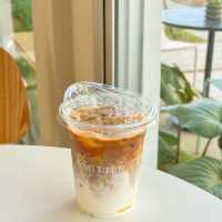 Smitten cafe คาเฟ่มินิมอลเปิดใหม่