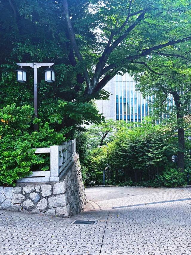 【東京|溜池山王】ビル街に佇む巨大な鳥居⛩️