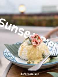 「中環碼頭-泰式美食，維港夕陽」