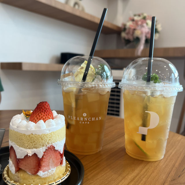 Plearnchan Cafe คาเฟ่เปิดใหม่แหลมสิงห์ จันทบุรี