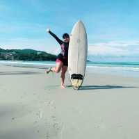 ไปเล่นเซิร์ฟที่หาดกะตะ จังหวัดภูเก็ตกัน