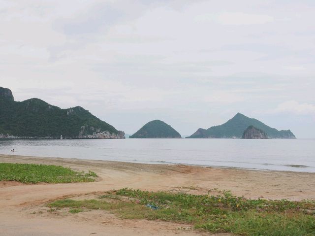 เที่ยวหาดสามพระยา