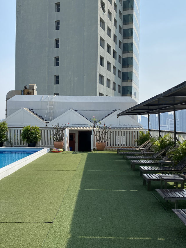 โรงแรมรีโนเวตใหม่ย่านรัชดา
