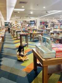 BGC文青標配「Fully Booked」網紅書店