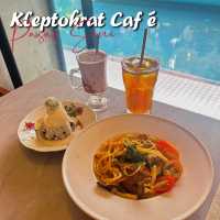 Malaysian Cuisine Meets Western: Aesthetics Café in Pasar Seni